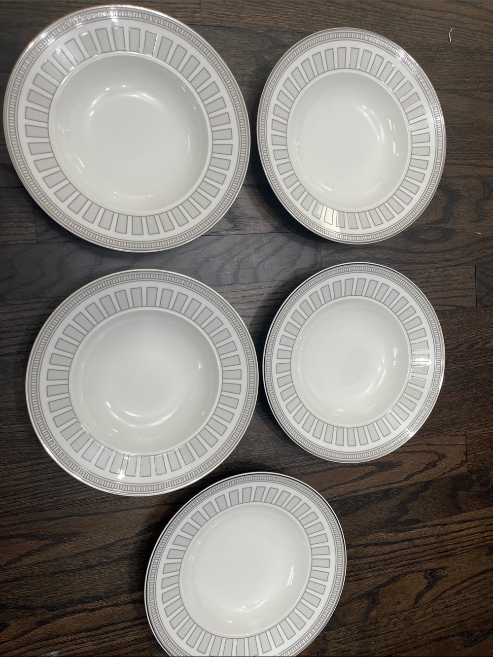 Villeroy & Boch La Classica Contura set of 5 bowls premium bone porcelain